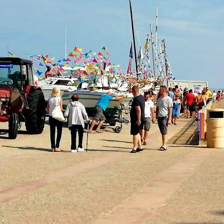 Charmant Appartement Vu Sur Mer Ault Exteriör bild